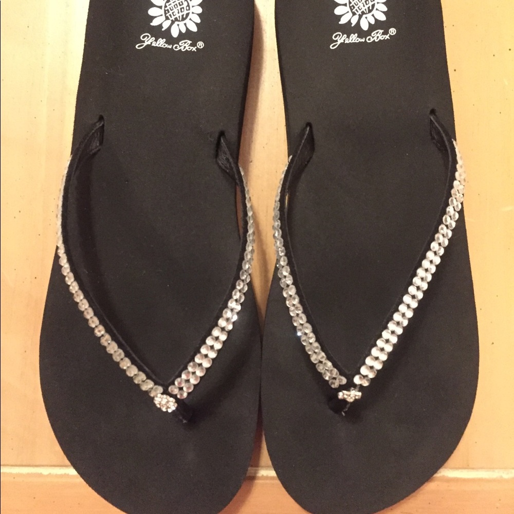 Dressy flip flops (brand new)